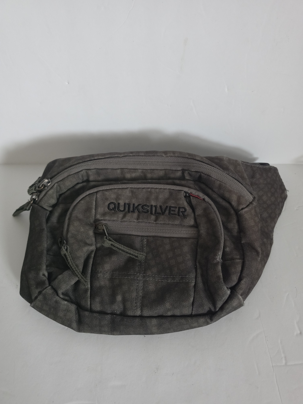 Quiksilver Men's Olive Green Waist Pack with Front Pocket